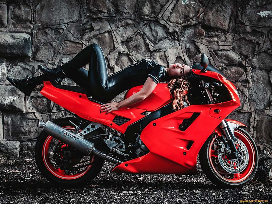 Beautiful girl Beautiful girls and motorcycles in Georgetown