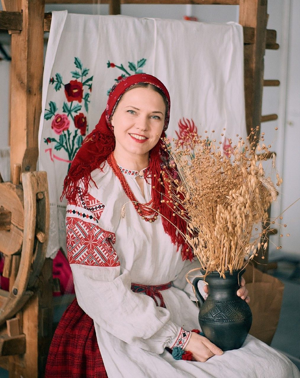 Women in Slavic costumes in Georgetown