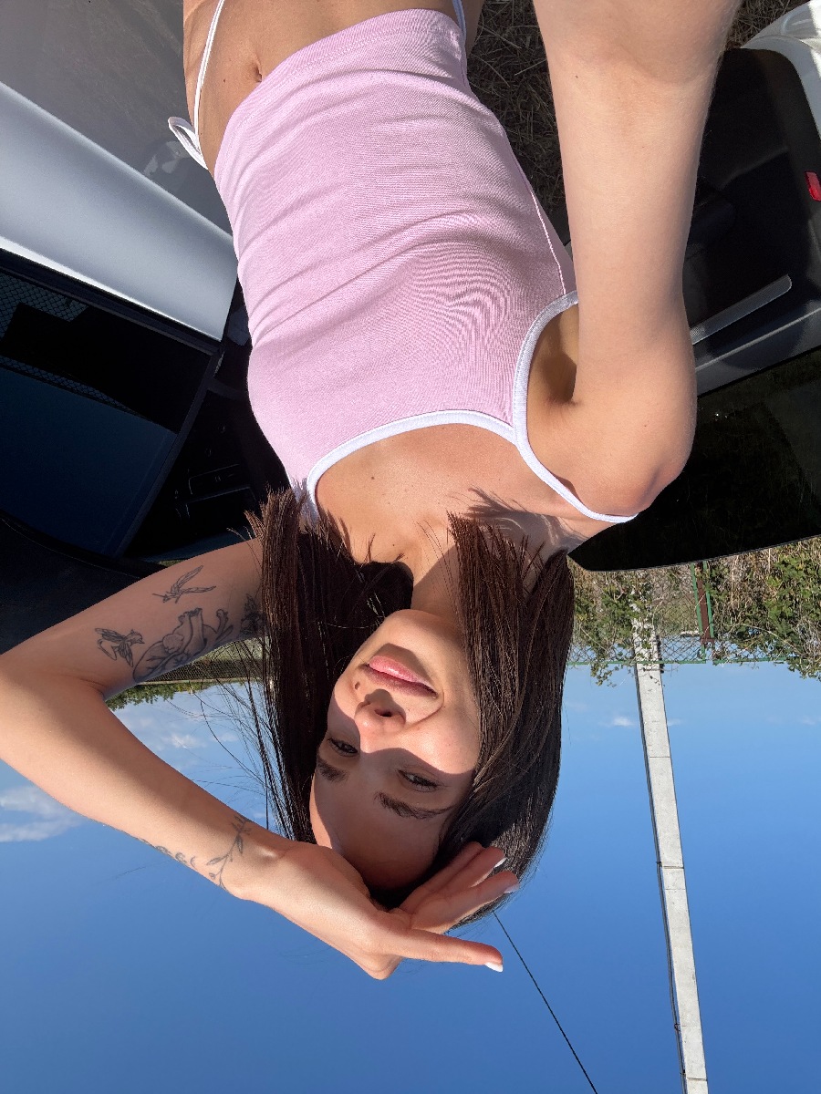 Sexy model Tina in Georgetown